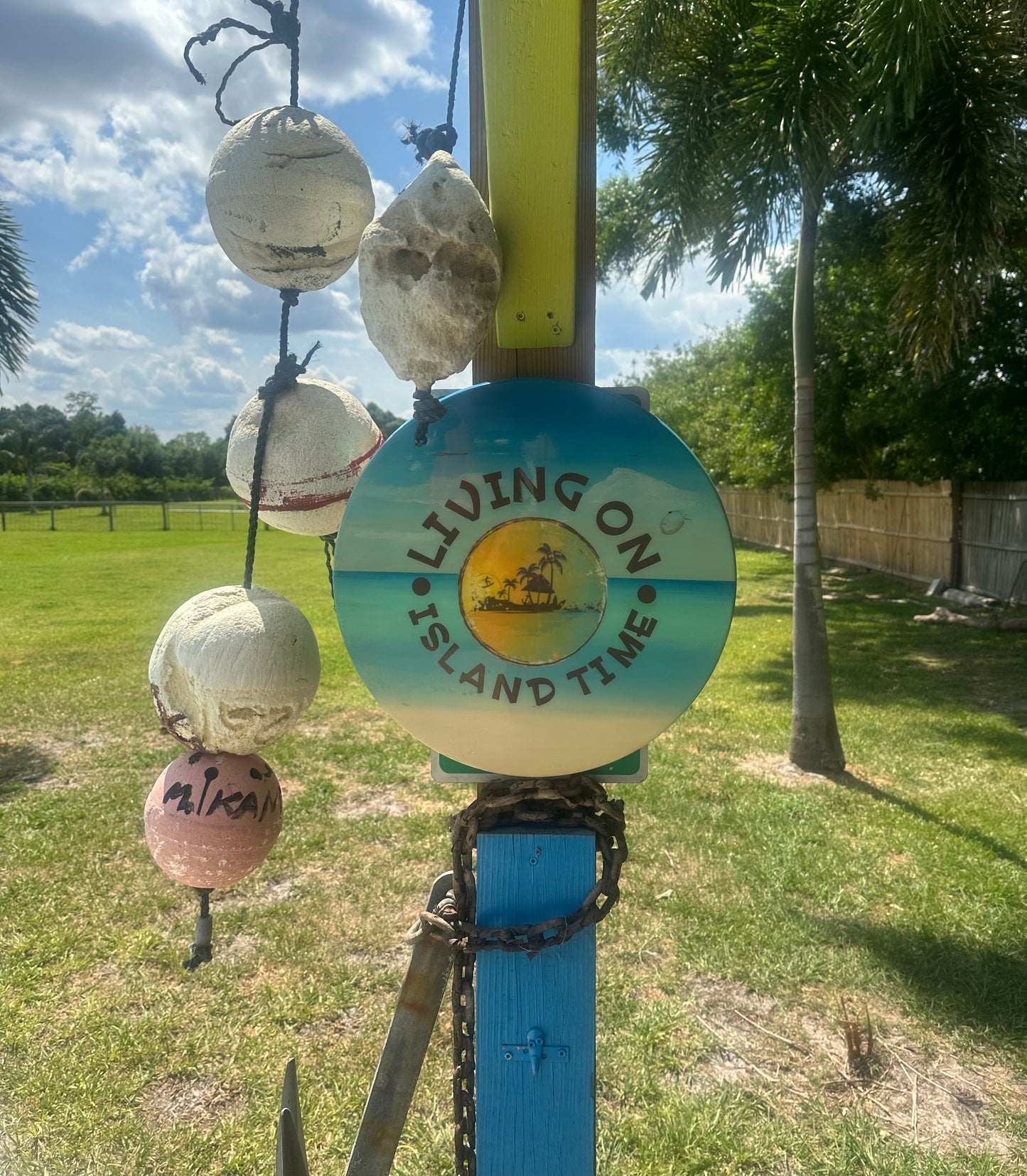Living on Island Time 18"